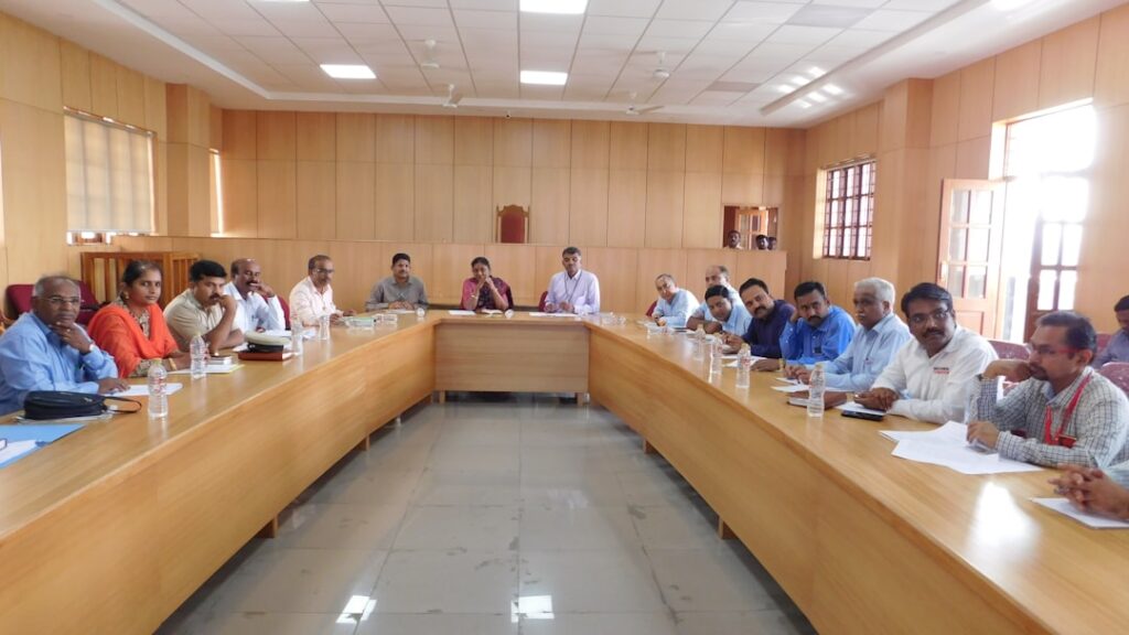 regelmäßiges treffen zur besprechung aktueller themen und förderung der zusammenarbeit.